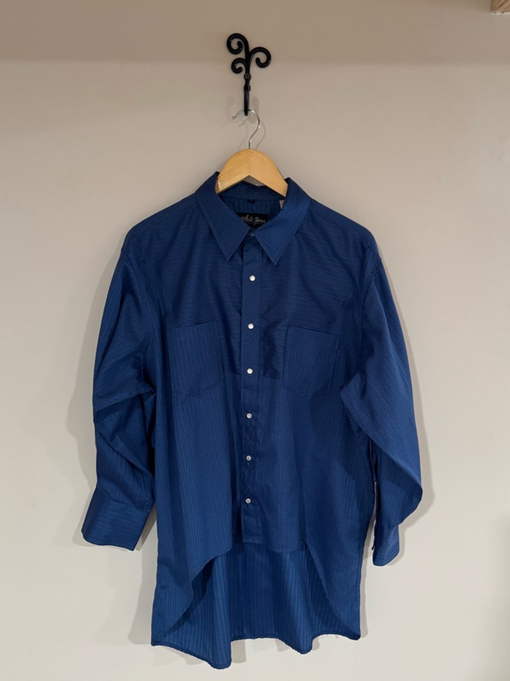 Vintage White Horse Long-Sleeve Navy Button-Down Shirt with Front Pockets - XL